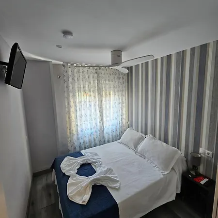 Hostal Foncalada-2